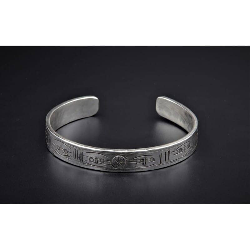 Handmade Silver Bracelet B34 – Radiant Beauty 1 Handmade silver bracelet B34 Aquarius Seven design 925 Silver
